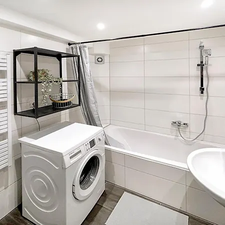 Gemuetliche Oase In Der Innenstadt, Zwei Minuten Zum Rathaus * Augsburg