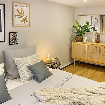 Gemuetliche Oase In Der Innenstadt, Zwei Minuten Zum Rathaus Augsbourg